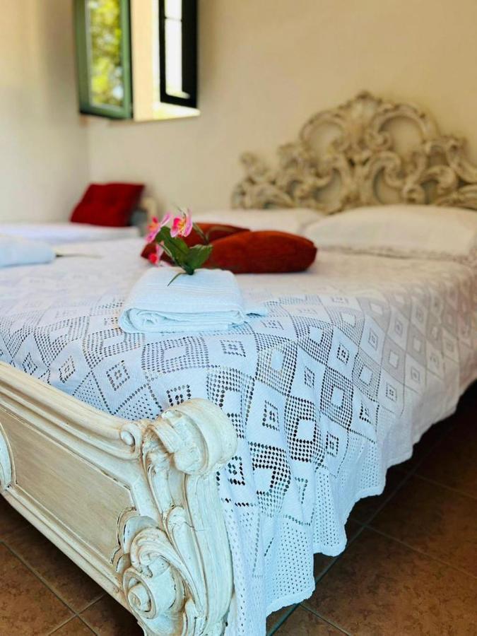 Trullo Antelmi Villa Kellie Messapica Kültér fotó